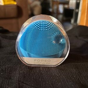 Foreo Luna Play Plus Facial Cleansing Brush - Blue